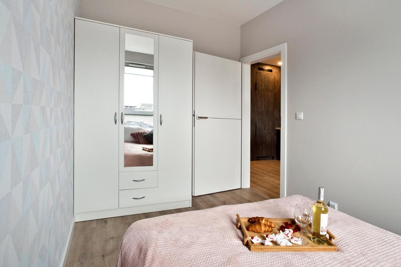 Komputerowa Serviced Apartments By P&O 华沙 外观 照片